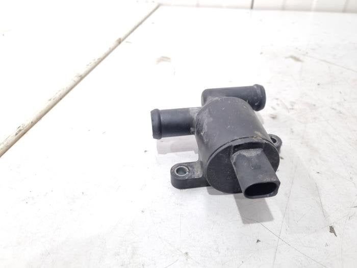 Embrayage magnétique pompe à eau d'un Audi A8, Autos : Pièces & Accessoires, -, 3 mois de garantie, Audi, Utilisé