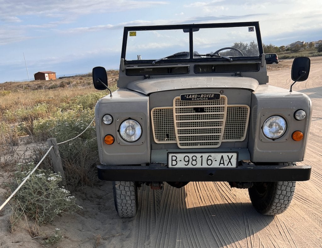 Landrover Santana 1975 Diesel 109 wheelbase, Auto's, Land Rover, Zwart, Vierwielaandrijving, Particulier