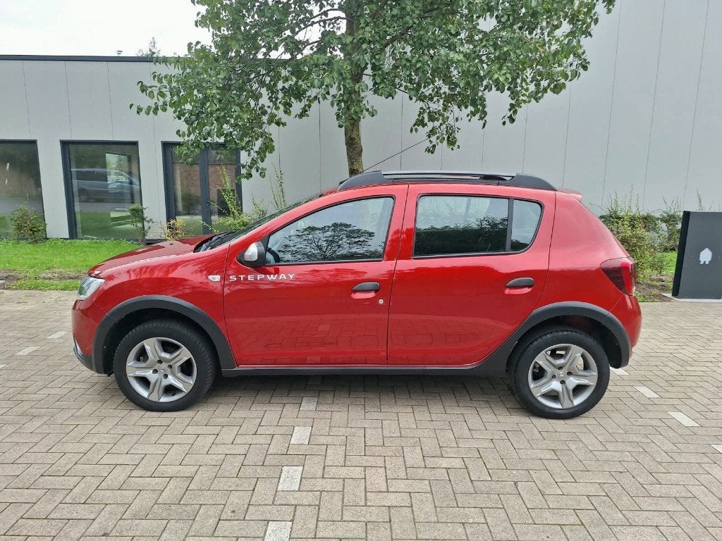 Dacia Sandero Stepway 0.9TCe | Navigatie | Parkeersensoren, Autos, Rouge, Achat, 898 cm³, Euro 6