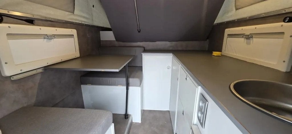 Toyota Hilux Overlander Camper Off grid 3.0 D-4D 4WD S, Automaat, Stof, 4 cilinders, 2730 kg