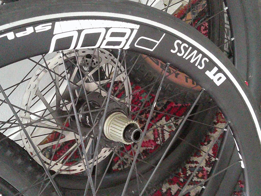 roues, roues fines, carbone, etc., Good Buy Road, 57 à 61 cm, Comme neuf, Enlèvement, Frein à disque