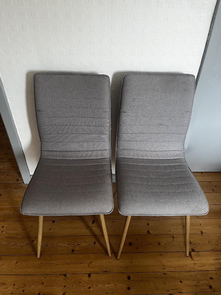 2 chaises grises confortables avec pieds effet bois, Gris, Deux, Enlèvement, Utilisé