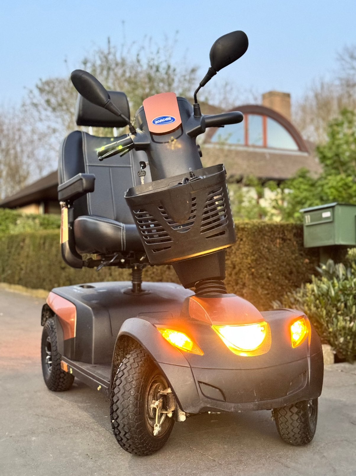 Invacare comet pro Scootmobiel prachtig Invalide Rolwagen, Diversen, Rolstoelen, Zo goed als nieuw, Elektrische rolstoel, Inklapbaar