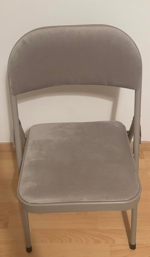 6 inklapbare velvet stoelen. Prijs overeen te komen, Huis en Inrichting, Stoelen, Ophalen, Zo goed als nieuw