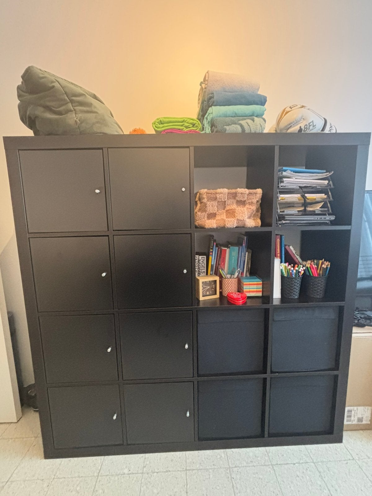 Kallax kast + 8 deurtjes, Enlèvement, Comme neuf