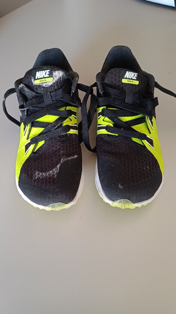 Spikes Nike en Asics, Sport en Fitness, Loopsport en Atletiek, Ophalen, Zo goed als nieuw, Spikes, Hardlopen