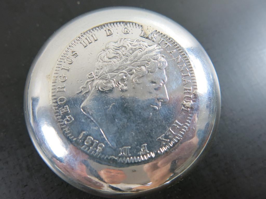 cendrier à monnaie en argent George III avec couronne, Antiquités & Art, Antiquités | Argent & Or, Enlèvement ou Envoi, Argent