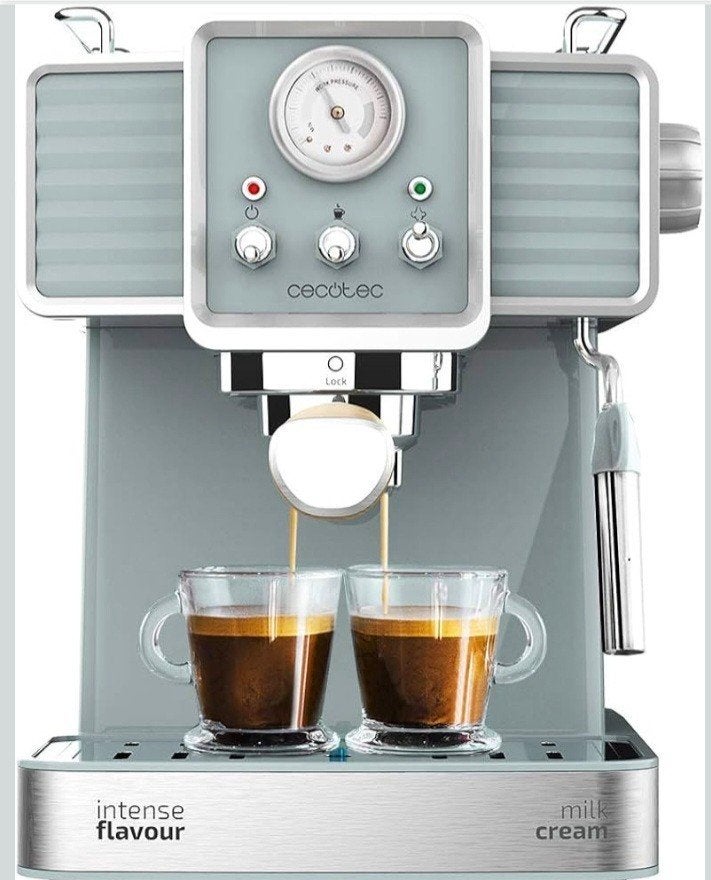 a vendre Machine espresso Barista, Machine à espresso, 2 à 4 tasses, Enlèvement, Tuyau à Vapeur