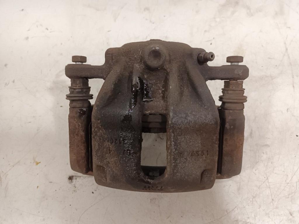 Remklauw links voor Nissan Micra, Onderdelen@venauto.nl, Van der Ven Autorecycling B.V., Ettenseweg 76, 4706 PB Roosendaal, The Netherlands