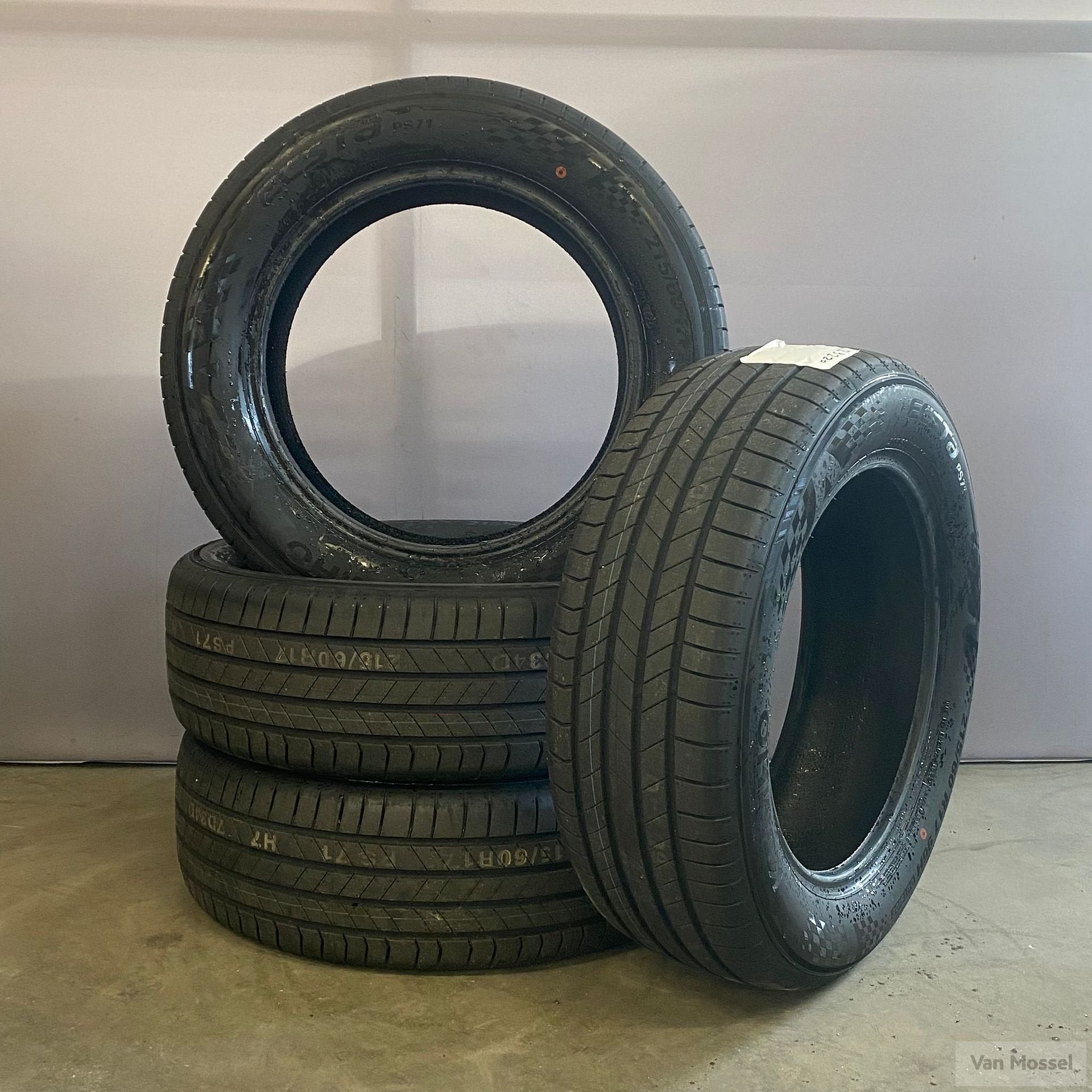 Kumho Ecsta PS71 215/60/R17 96H, Auto-onderdelen, Banden en Velgen, -, -, 17 inch, Ophalen of Verzenden