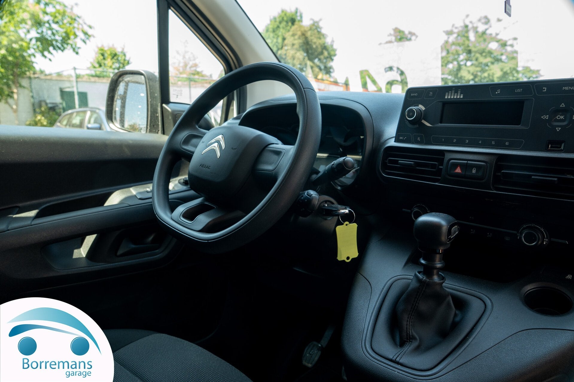 Citroen Berlingo 110 pk Benzine | Schuifdeur | Airco | Park, Euro 6, 1199 cc, 0 kg, Wit
