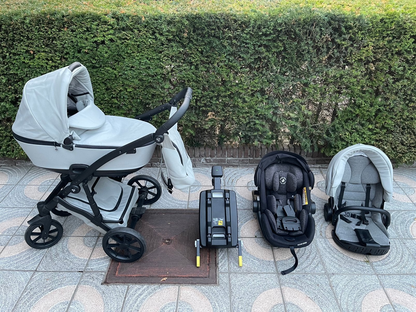 Junama Space 2-in-1 + Maxi-Cosi Marble met base en adapters, Enfants & Bébés, Poussettes & Combinaisons, Utilisé, Poussette, Maxi-Cosi