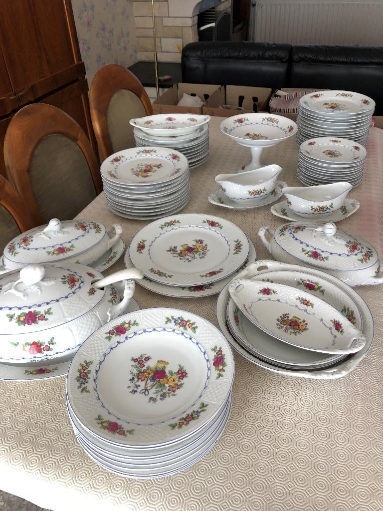 Servies van Boheems porselein (1910), Ophalen