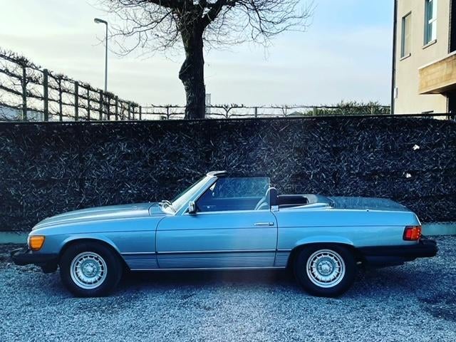 Mercedes 380 SL Cabrio R107 + Hardtop in Diamond Blue 1985, Auto's, Automaat, Cabriolet, Blauw, Blauw