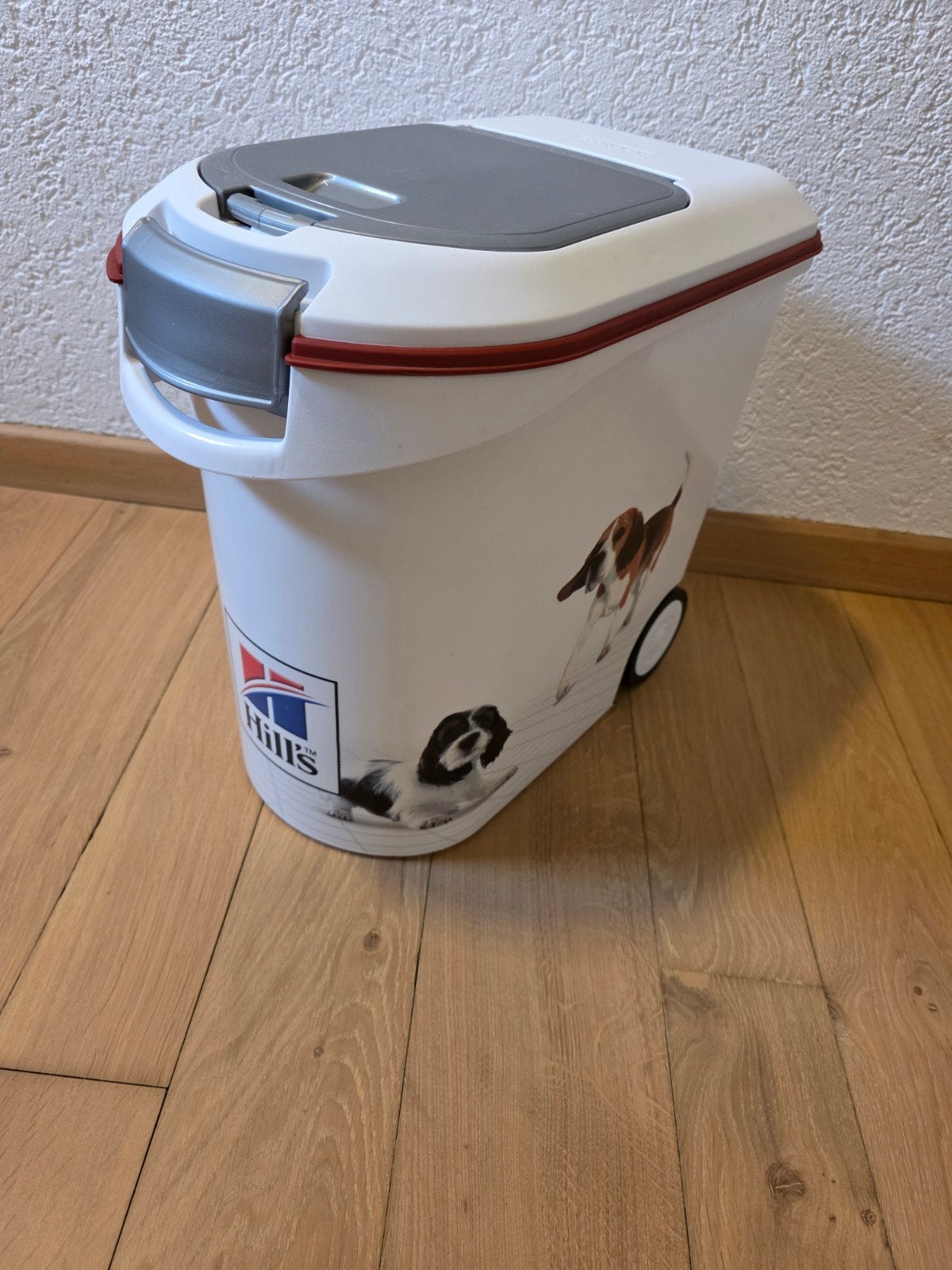 Récipient à nourriture pour chien Curver 35L non utilisé, Enlèvement