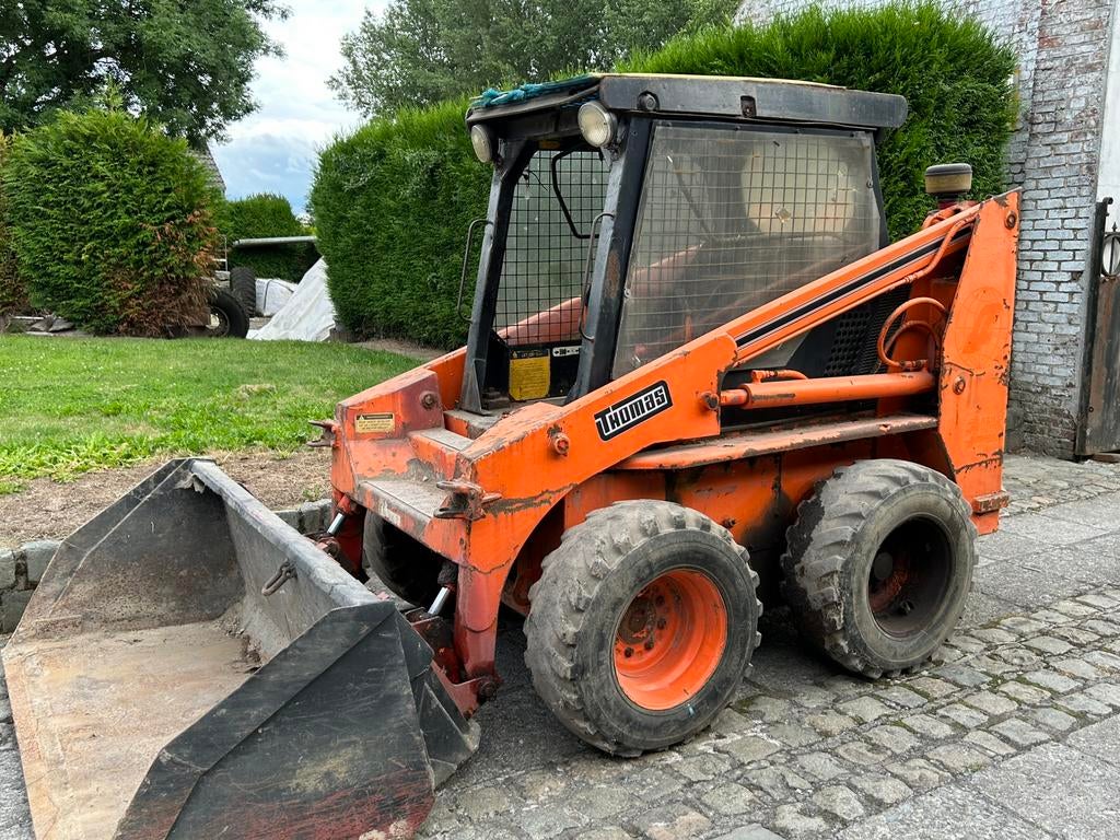 Bobcat thomas, Zakelijke goederen, Ophalen