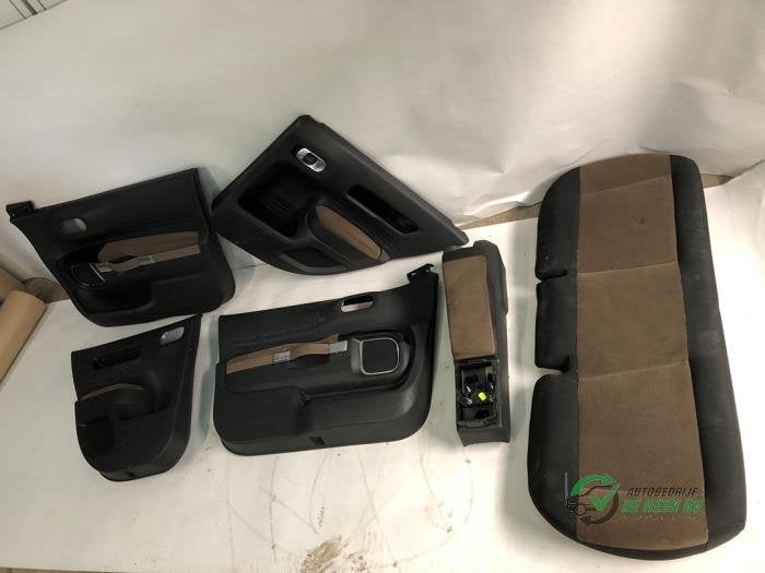 Kit revêtement (complet) d'un Citroen C4 Cactus, -, 3 mois de garantie, Utilisé, -