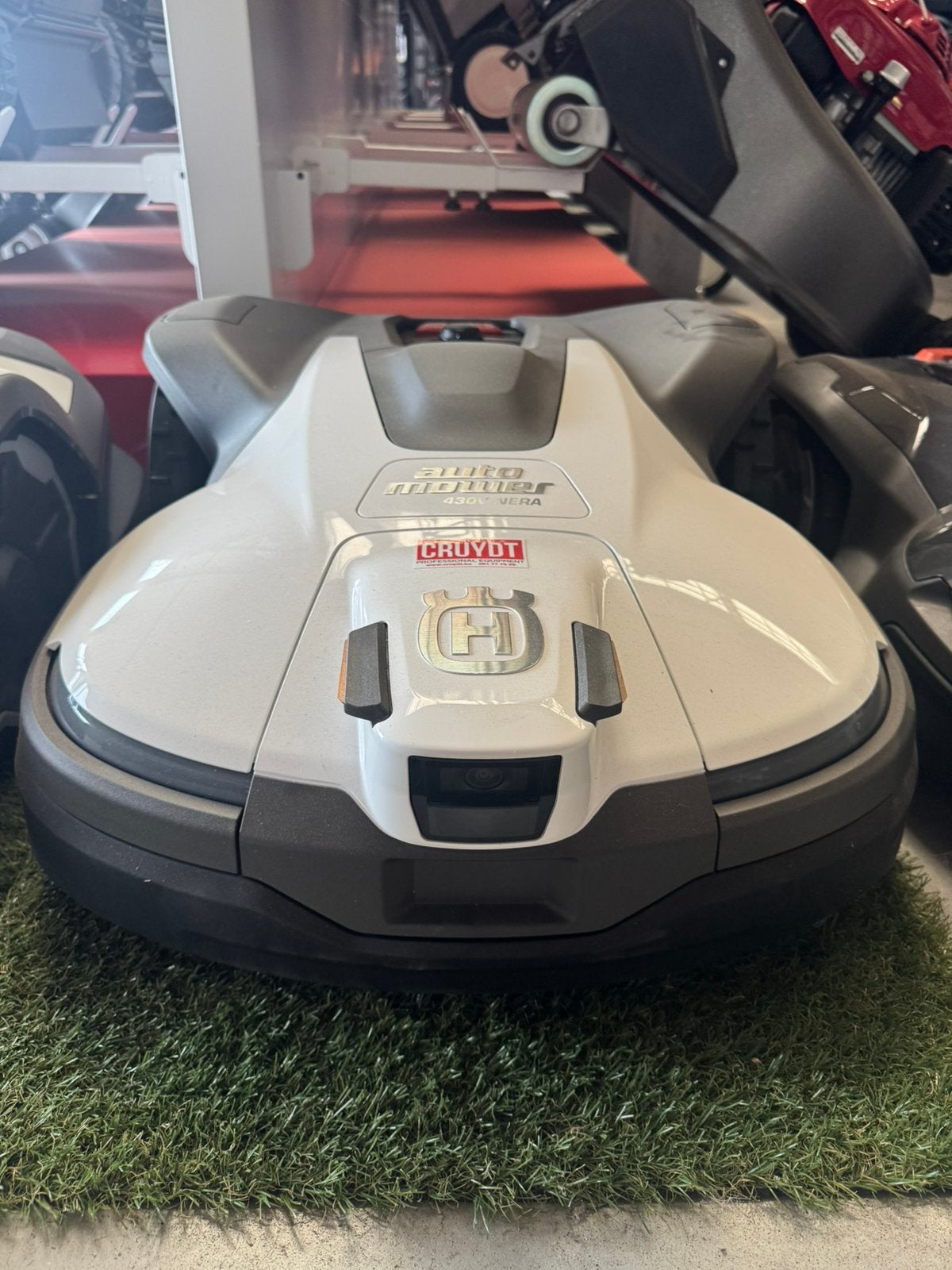 Husqvarna 430V Nera draadloze robotmaaier nieuw!, Ophalen of Verzenden, Zo goed als nieuw