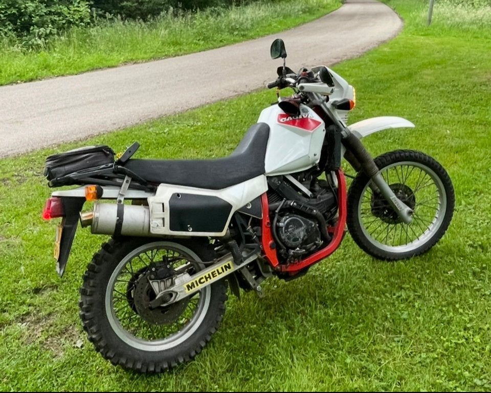 Cagiva Elefant 650 construit en 1985, Occasion, Plus de 35 kW, 2 cylindres, Enduro