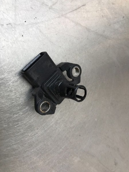 MAP SENSOR Toyota Yaris III (P13) (|8924147010|), Gebruikt, Toyota
