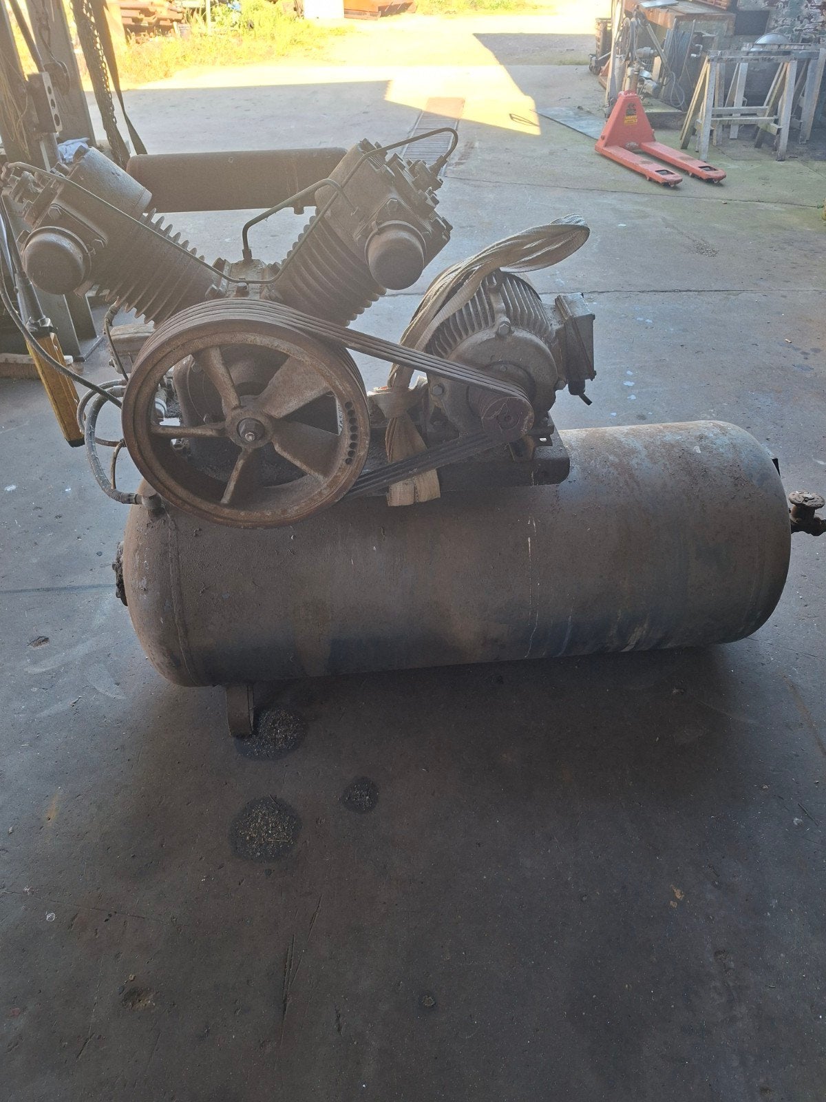 compressor, 100 liter of meer, Ophalen, 10 bar of meer