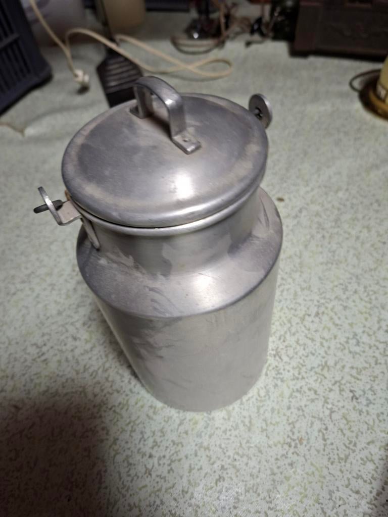 Oude melkkan 3l, Enlèvement