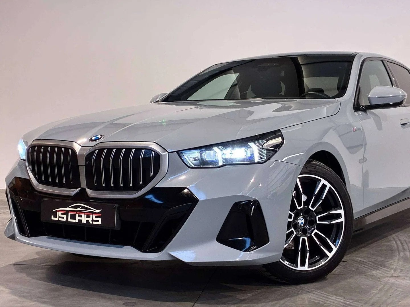 BMW 5 Serie 520 dA FULL PACKM-1ERPRO-COKCPIT-T.PANO-HUB-CARP, Autos, Cuir, Argent ou Gris, 4 portes, Entreprise