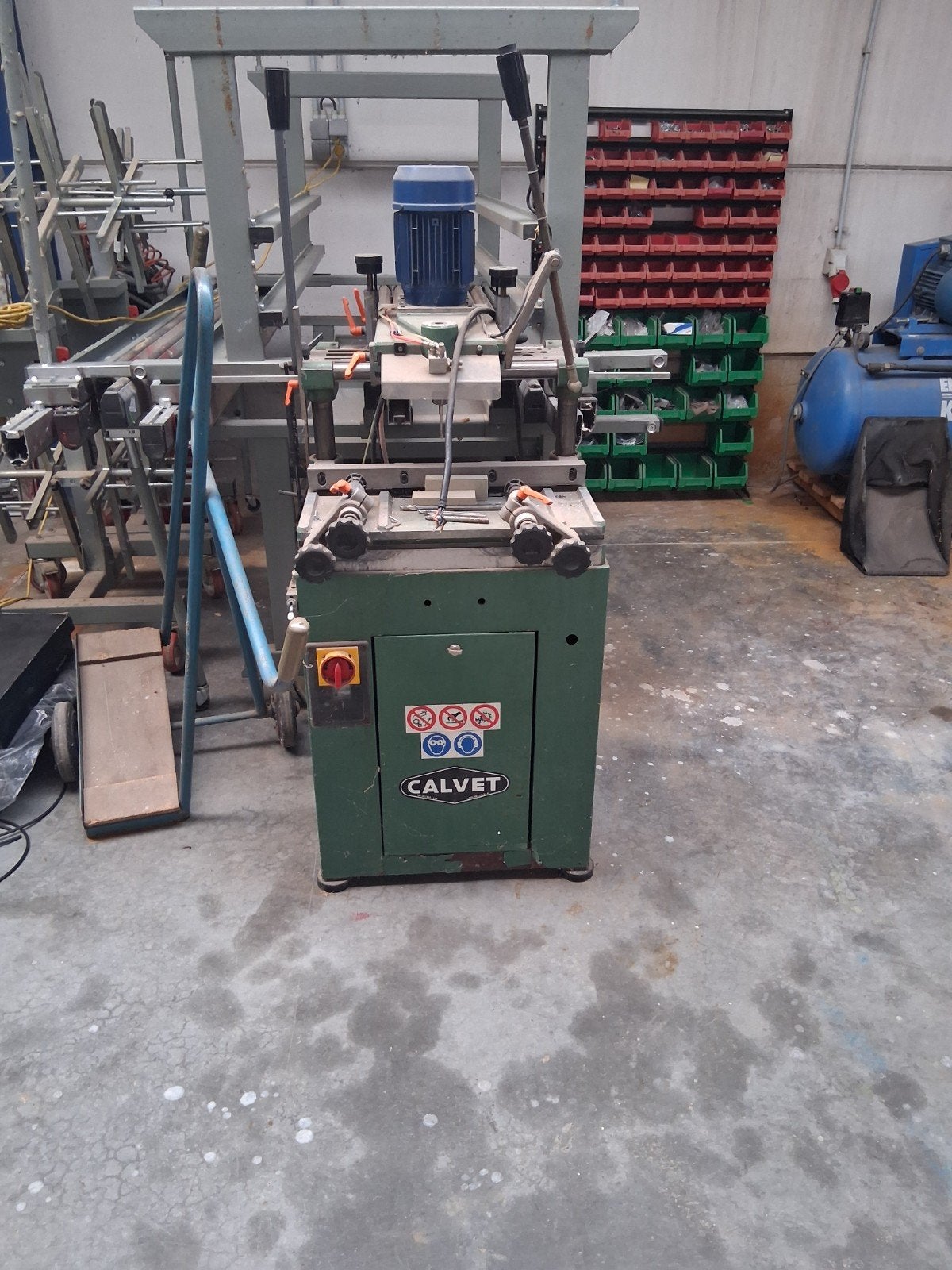 Machinnes, Doe-het-zelf en Bouw, Ophalen