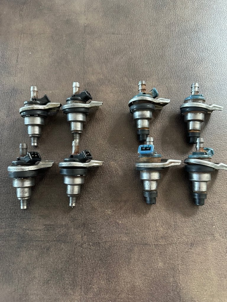 8 injectoren Mercedes 450 SL, Enlèvement ou Envoi, Utilisé, Pièces Oldtimer ou Ancêtre