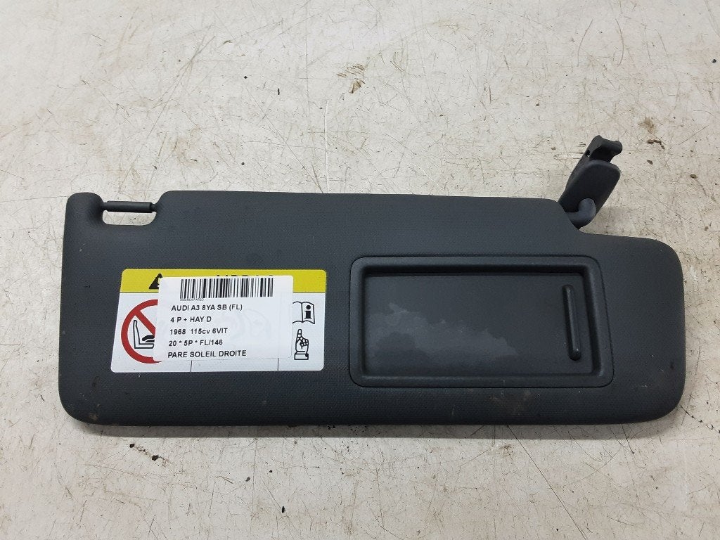 ZONNEKLEP RECHTS Audi A3 Sportback (8YA) (01-2019/-), Gebruikt, Audi