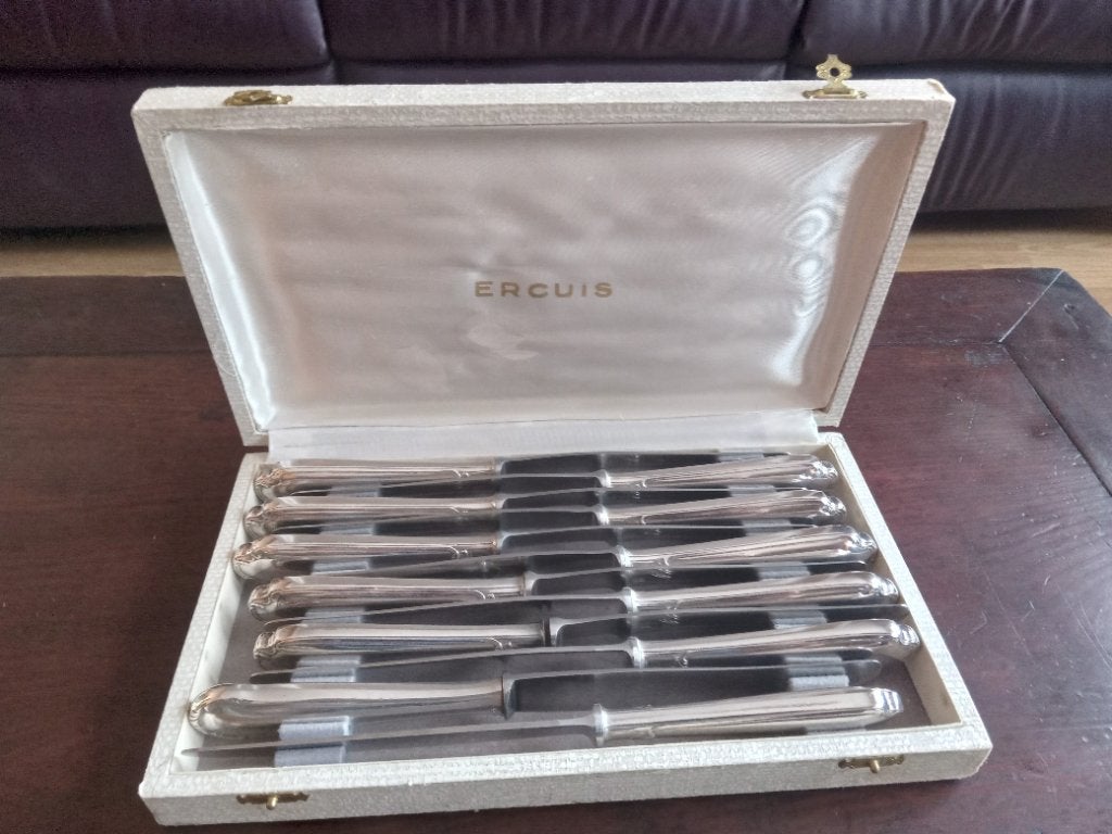 12 couteaux en métal argenté., Antiquités & Art, Antiquités | Couverts, Enlèvement