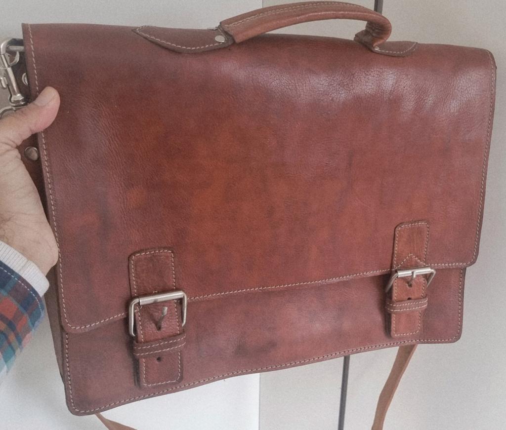 Leren werktas/schooltas NIEUW (uit Marrakech), Handtassen en Accessoires, Tassen | Schooltassen, Ophalen, Leer