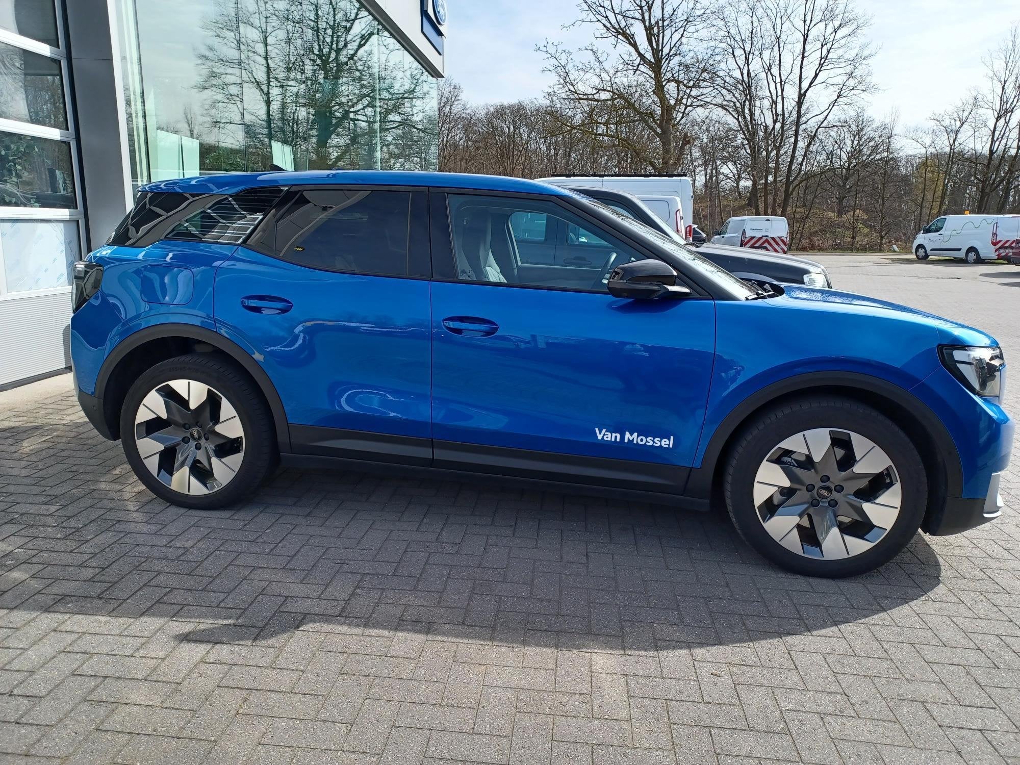 Ford Explorer Premium AWD 340pk - Driver Assist Rijbereik 53, Auto's, Automaat, Automatische klimaatregeling, Blauw, 5 zetels