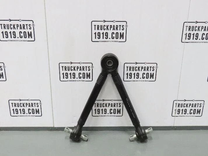 Mercedes-Benz Suspension Parts V- reactie stang MB, Ophalen, Gebruikt