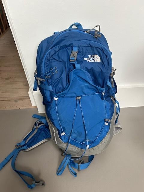 Rugzak The North Face, Handtassen en Accessoires, Tassen | Rugtassen, 40 cm of meer, Zo goed als nieuw, Waterdicht, Ophalen