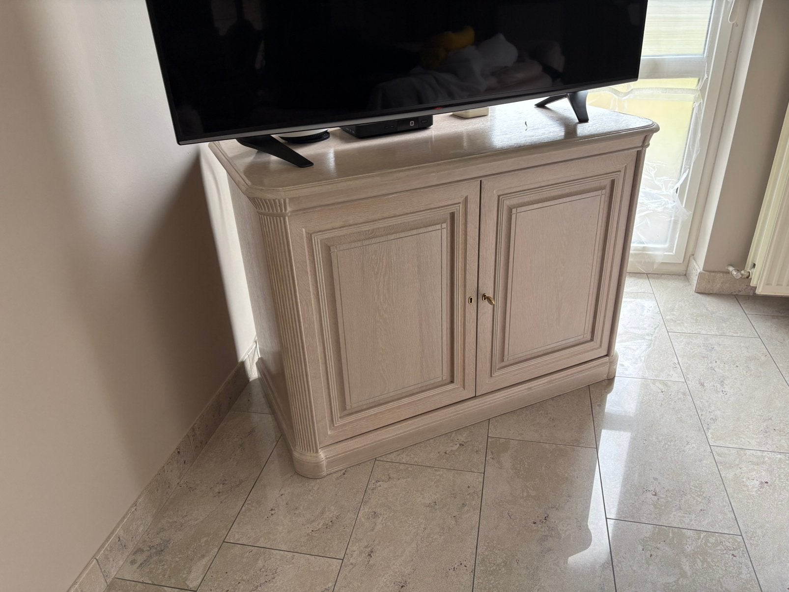 Tv kastje cérusé, Huis en Inrichting, Ophalen, Gebruikt