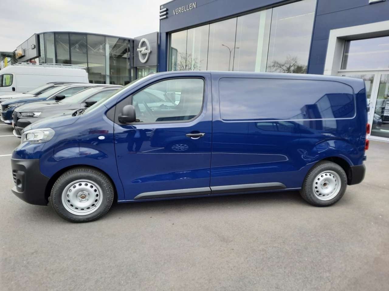Peugeot Expert Premium 75kw, 4 deurs, https://public.car-pass.be/vhr/1b484081-892f-4ca5-bb89-b585ebb1b48f, Leder en Stof, Grijs