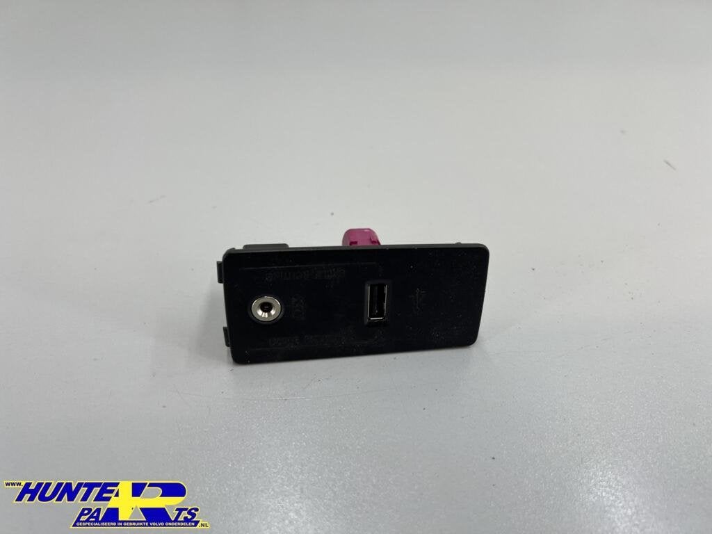 USB aansluiting Volvo XC90/V90/S90 II ('14-'22) 31389705, Enlèvement ou Envoi, Volvo, Volvo, Utilisé