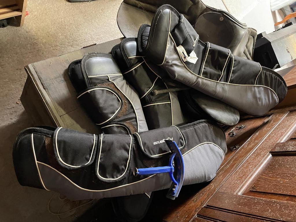 Paardenzadel met beenstukken compleet € 75, Dieren en Toebehoren, Ophalen, Gebruikt
