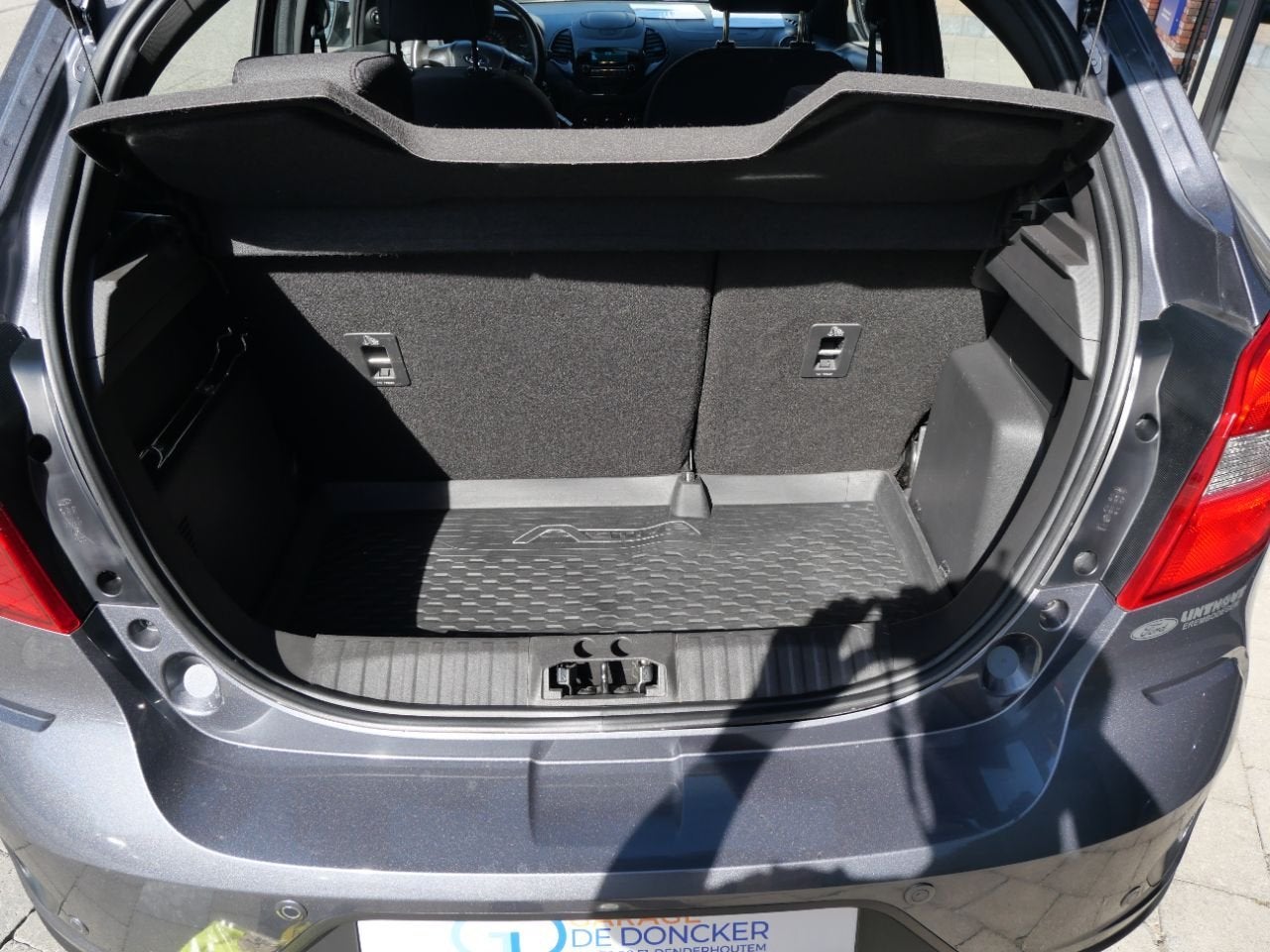 Ford Ka+ (année de construction 2019), 1197 cm³, Argent ou Gris, Entreprise, Ka