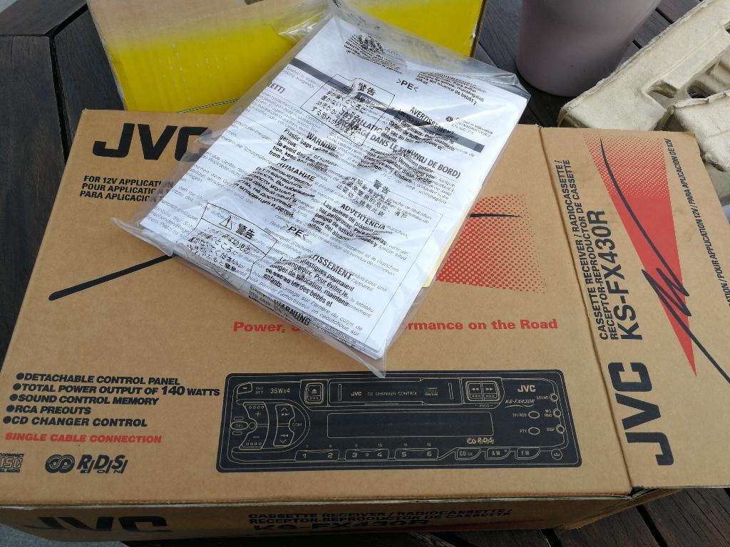 auto radio/cassette JVC KS-FX430en CD changer CH-X200 NIEUW, Enlèvement, Neuf