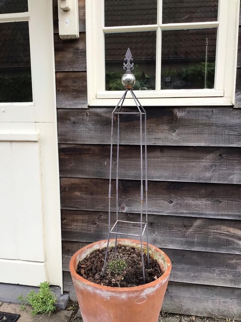 Heel mooi plantklimrek, H 1m, Tuin en Terras, Ophalen, Zo goed als nieuw, Balkon, Metaal