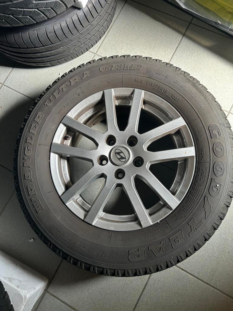 Set van 4 velgen met banden voor Hyundai Tucson, Auto-onderdelen, Banden en Velgen, Ophalen, Gebruikt, Winterbanden, Band(en)