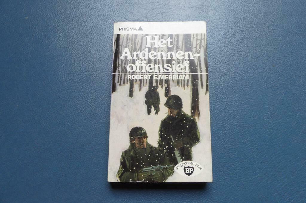 Boek, Het Ardennenoffensief,  Robert E. Merriam, Boeken, Ophalen of Verzenden, Gelezen