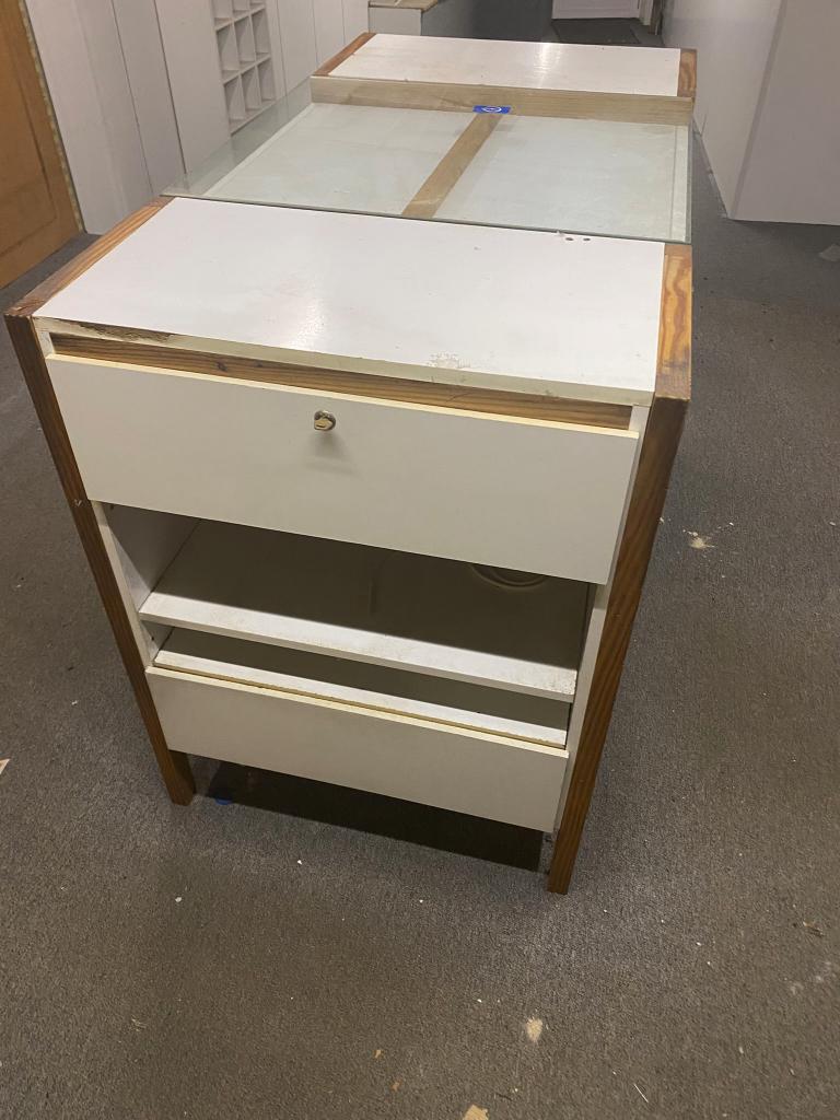 Werk- Hobbytafel met opbergruimte, Ophalen