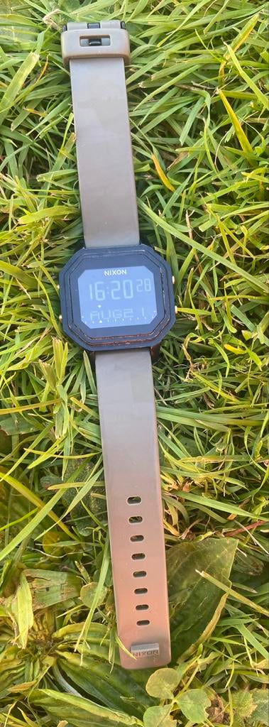 Montre de sport, Sports & Fitness, Enlèvement ou Envoi, Utilisé