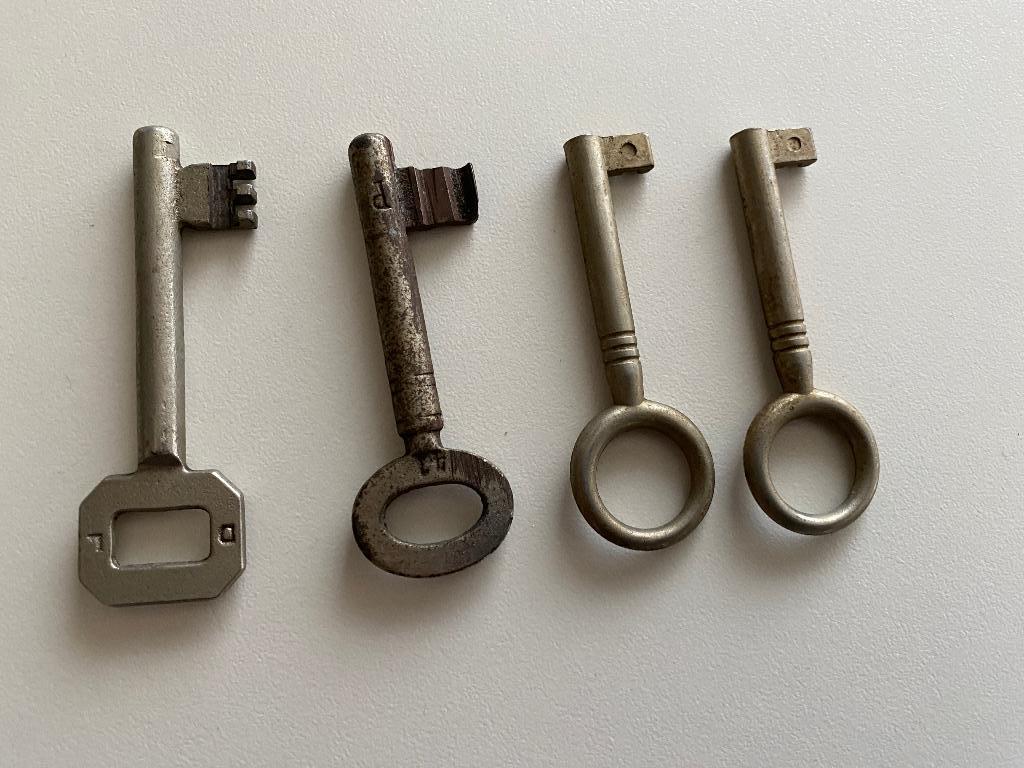 Oude sleutels, Antiek en Kunst, Curiosa en Brocante, Ophalen of Verzenden