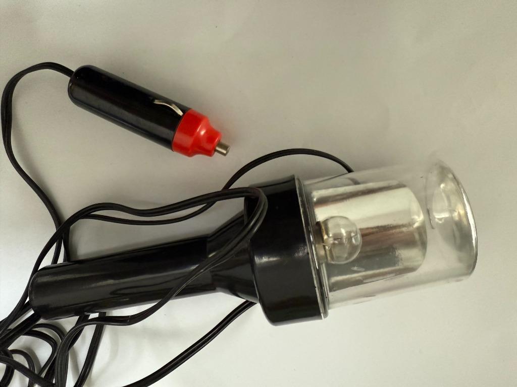 Verlichting: draagbare lamp, sigarettenaansteker in de auto, Verzenden