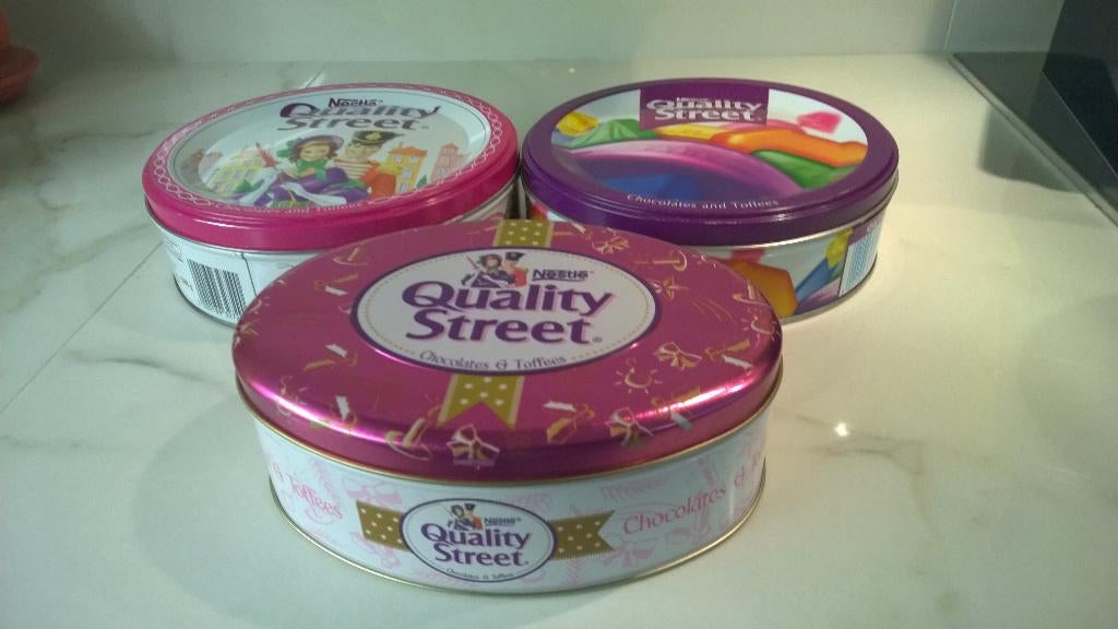 Quality Street : 3 verschillende blikken, Enlèvement ou Envoi, Comme neuf, Emballage