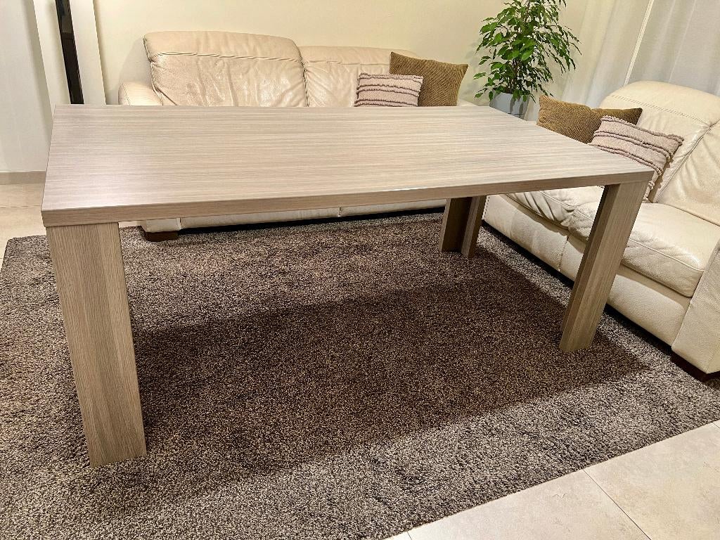 eetkamertafel in grijs / beige in zeer goede staat, Ophalen, 50 tot 100 cm, Zo goed als nieuw, Vijf personen of meer